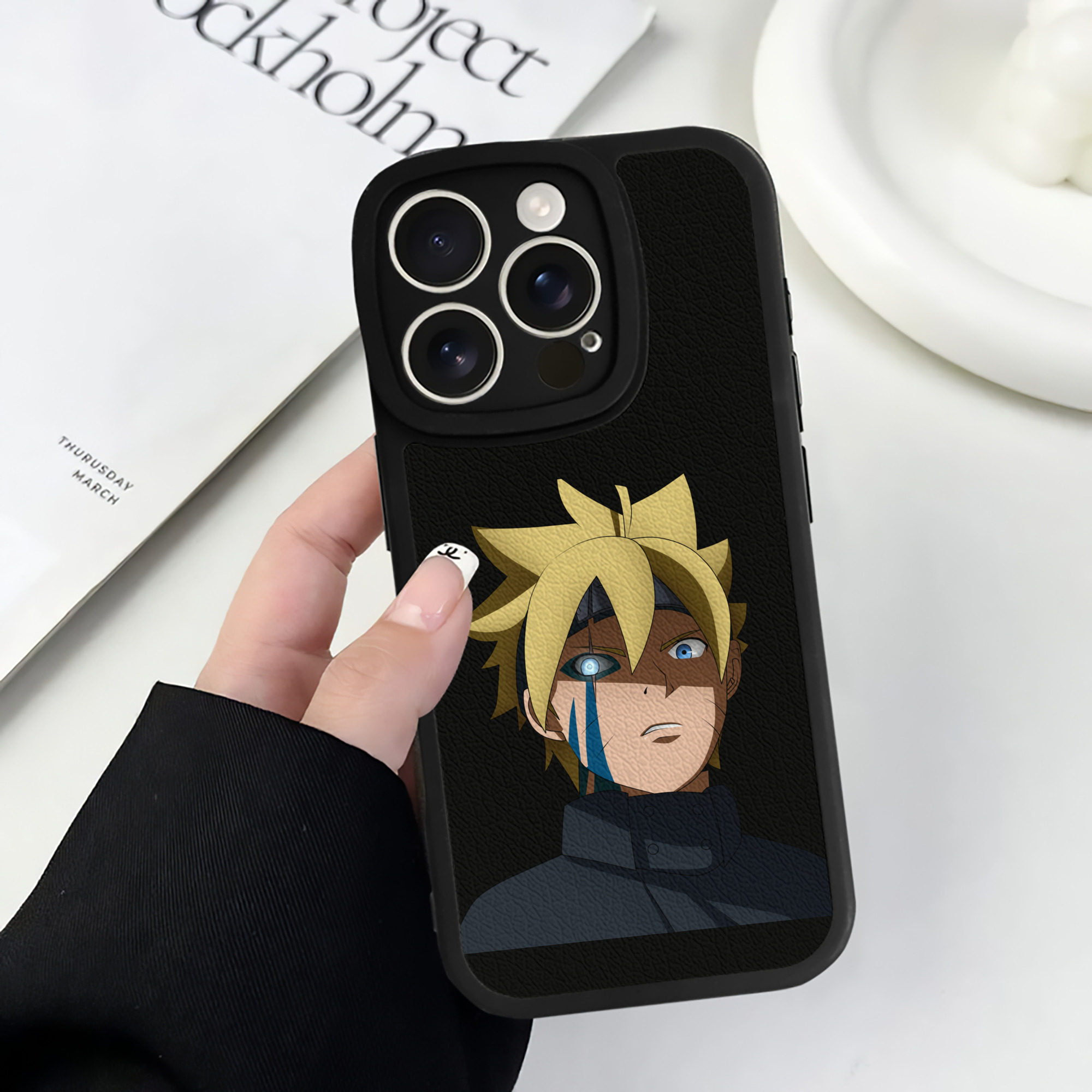 （画像用） NARUTO -ナルト- うずまき ボルト Uzumaki Boruto 【iPhone 16シリーズ対応】シリコンスマホケース（レザー調） 材質：シリコン